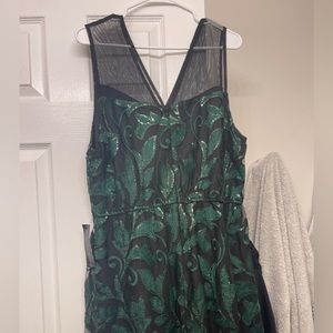 Never Worn Size 16 Black and Green Formal Dress
